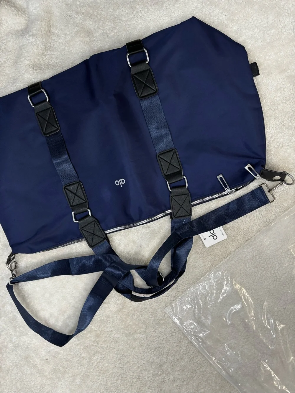 ALO Yoga spacious navy